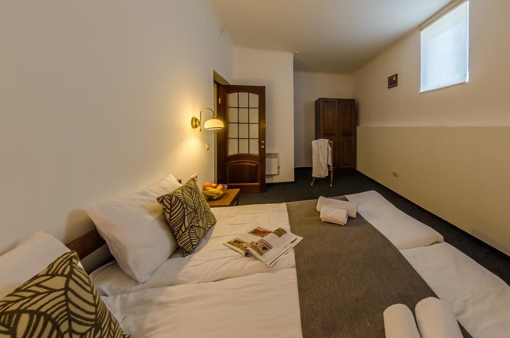 Zimasnow Ski & Spa Club Hotel Bukovel Exterior photo